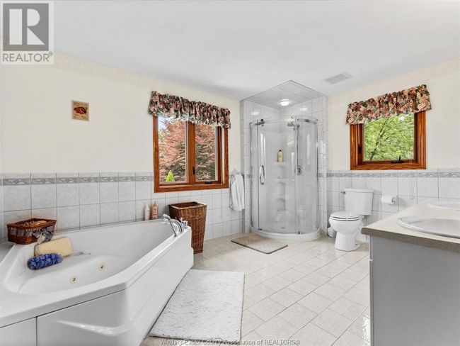 315 Majestic Dr, House other with 4 bedrooms, 4 bathrooms and null parking in Tecumseh ON | Image 24