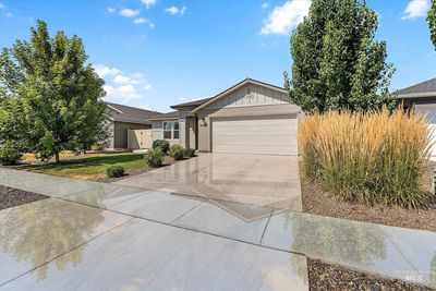 17757 N Pegram Way, House other with 3 bedrooms, 2 bathrooms and 2 parking in Nampa ID | Image 2