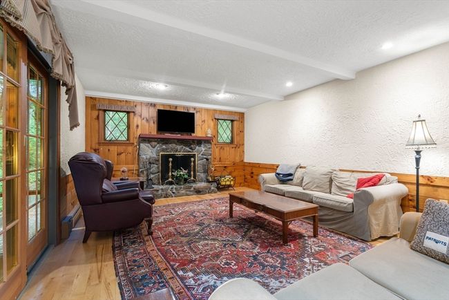 369 Border Rd, House other with 4 bedrooms, 4 bathrooms and 6 parking in Concord MA | Image 19
