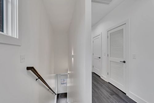 unit-3-1320 5th Ave N, Nashville, TN, 37208-3392 | Card Image