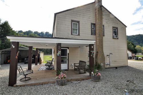 111 3rd St, Coulters, PA, 15028 | Card Image
