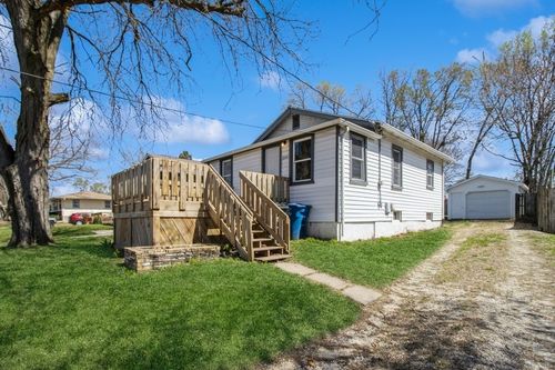 2345 E 37th Ct, Des Moines, IA, 50317-3315 | Card Image