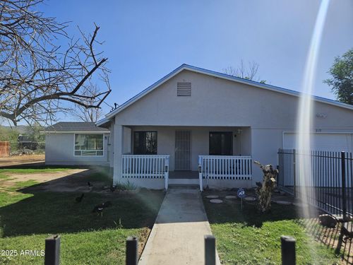 819 E Apollo Rd, Phoenix, AZ, 85042-4341 | Card Image