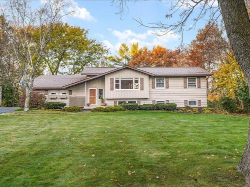 1828 Oak Ridge Dr, NEW RICHMOND, WI, 54017-7261 | Card Image