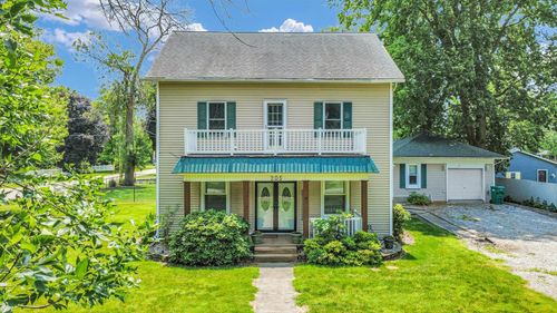 205 E 6th St, Hammond, IL, 61929-7221 | Card Image