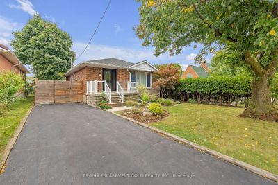 10 Warren Ave, House other with 3 bedrooms, 2 bathrooms and 3 parking in Hamilton ON | Image 2