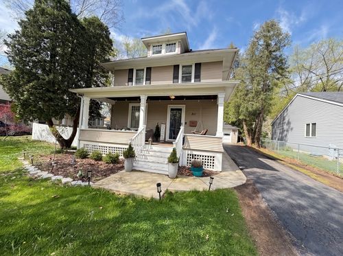 211 N Batavia Ave, Batavia, IL, 60510-1903 | Card Image