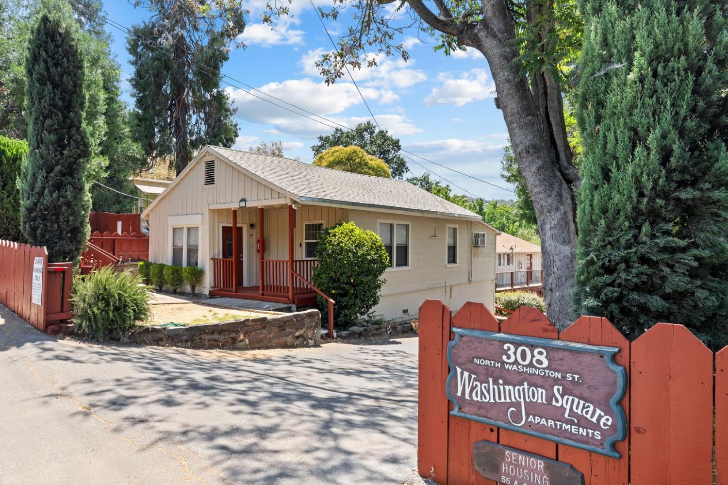 308 N Washington St, Sonora, CA 95370