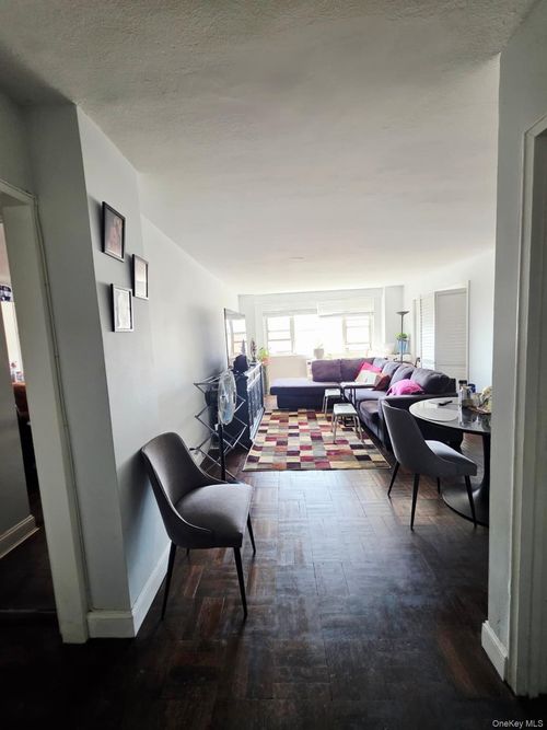 8n-8900 170th Street, New York, NY, 11432 | Card Image