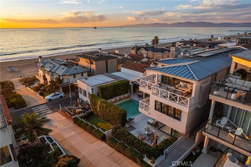 117 34th St, Manhattan Beach, CA, 90266-3301 | Card Image
