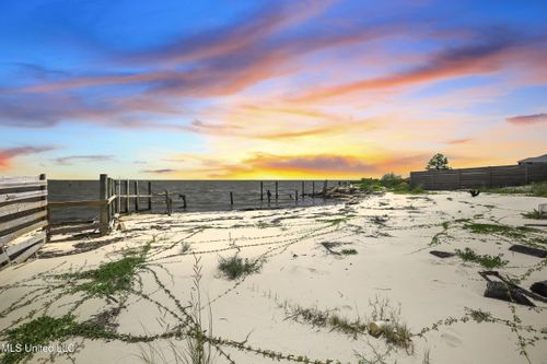 Lot 31 Belle Fontaine Dr, Ocean Springs, MS, 39564 | Card Image