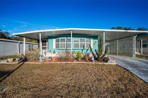 3318 Carnation Ln, ZEPHYRHILLS, FL, 33541-2421 | Card Image