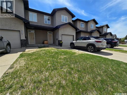610 Barber Cres, Weyburn, SK, S4H0M9 | Card Image