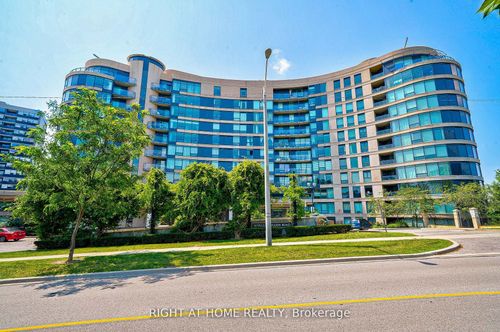 813-18 Valley Woods Rd, North York, ON, M3A0A1 | Card Image