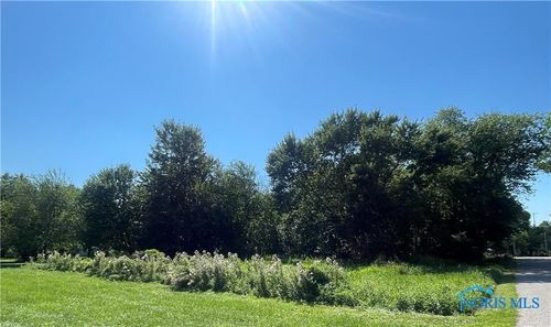 12504 Lafontaine Dr, Curtice, OH, 43412-9430 | Card Image