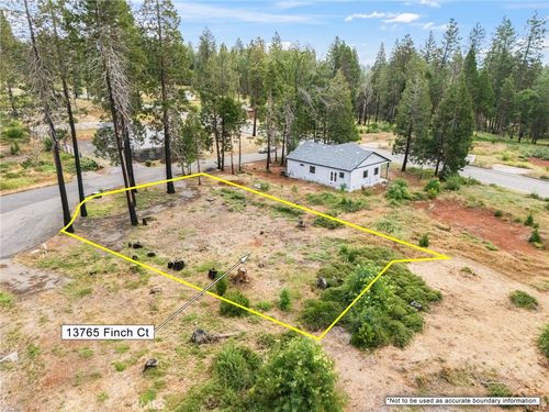 13765 Finch Ct, Magalia, CA, 95954-9507 | Card Image