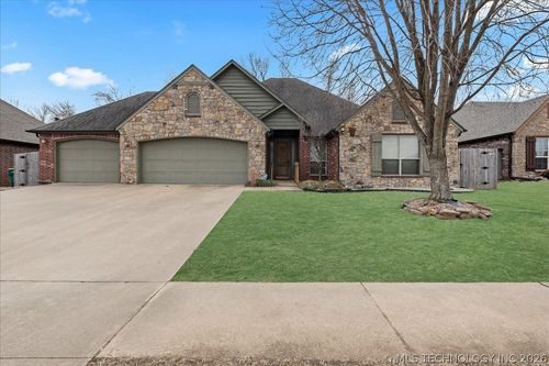 1240 W Keeling Ave, Sapulpa, OK, 74066-8037 | Card Image