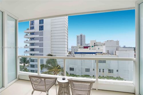 916-4391 Collins Ave, Miami Beach, FL, 33140-3212 | Card Image