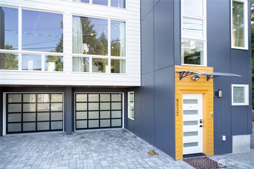 8522 23rd Ave Ne, Seattle, WA, 98115-3309 | Card Image