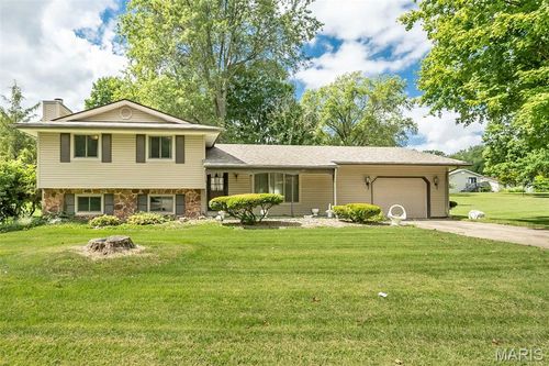 35 S Meadow Lane, Glen Carbon, IL, 62034 | Card Image