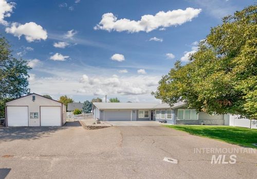 1501 Horning Way, Ontario, OR, 97914-1416 | Card Image