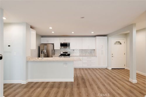 114-4727 W 147th St, Hawthorne, CA, 90250 | Card Image