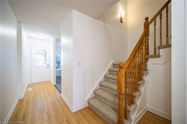 608 Brandenburg Blvd, Townhouse with 3 bedrooms, 2 bathrooms and 2 parking in Waterloo ON | Image 14