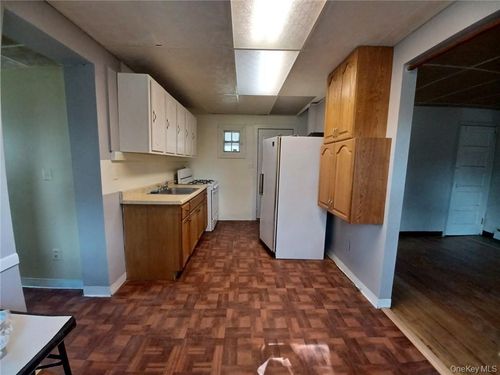 48 Lenox Ave, Congers, NY, 10920-2516 | Card Image