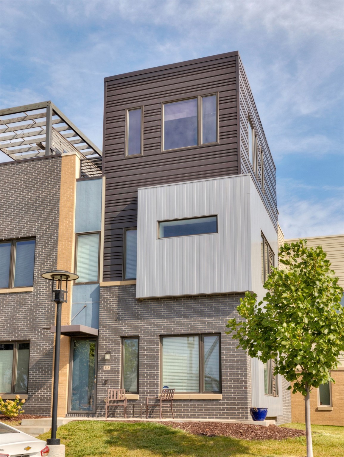 Center St, Des Moines, IA 50309