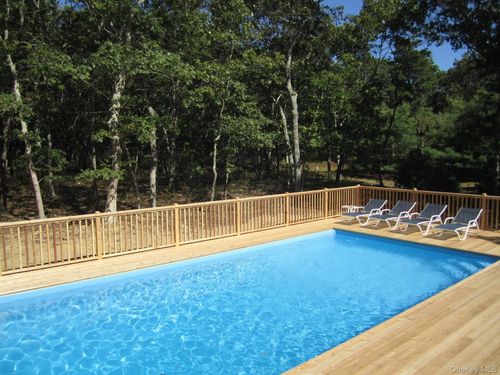 12 Todd Dr, East Hampton, NY, 11937-3831 | Card Image