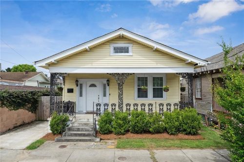 2514 Amelia St, New Orleans, LA, 70115-6122 | Card Image