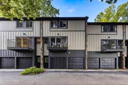 1976 Cherokee Bluff Dr, Knoxville, TN, 37920-2222 | Card Image