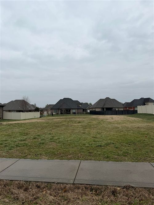 1468 Ivan Downs Blvd, Bowling Green, KY, 42104-7627 | Card Image