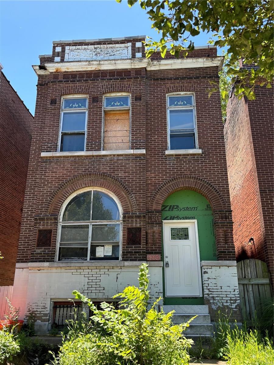 Chouteau Ave, Saint Louis, MO 63110