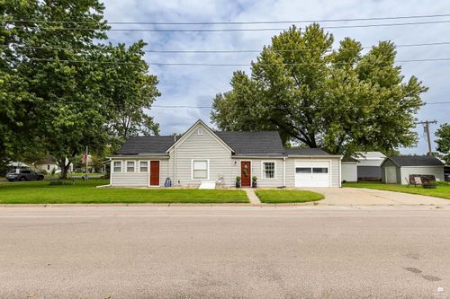 200 Spruce St, Wamego, KS, 66547-1350 | Card Image