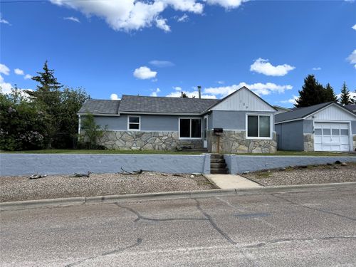 109 10th Avenue Se, Cut Bank, MT, 59427 | Card Image