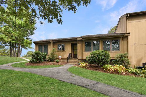 a-3 Pilgrim Hbr, Wallingford, CT, 06492-5440 | Card Image