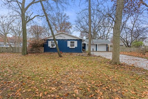 204 W Oak St, Mahomet, IL, 61853-9059 | Card Image