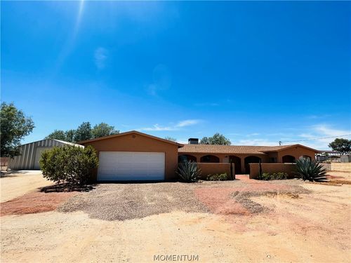 535 S Santa Cruz Rd, Golden Valley, AZ, 86413-7724 | Card Image