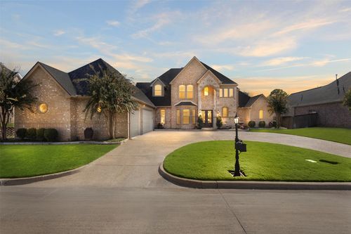 2006 Stone Canyon Ct, Arlington, TX, 76012-5762 | Card Image