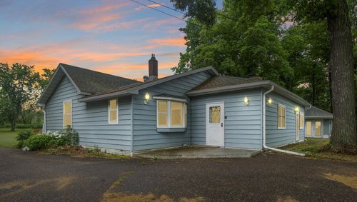 910 E Evergreen St, Isle, MN, 56342-4597 | Card Image