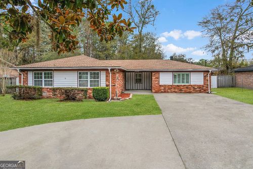 1046 Live Oak Dr, Hinesville, GA, 31313-5117 | Card Image