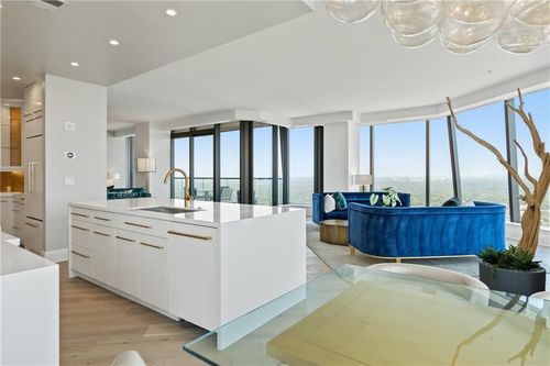 unit-4202-3344 Peachtree Rd Ne, Atlanta, GA, 30326-4821 | Card Image