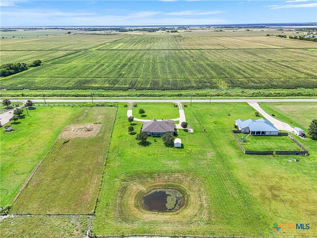 444 E Maxwell Ditch Rd, House other with 3 bedrooms, 2 bathrooms and null parking in Port Lavaca TX | Image 9