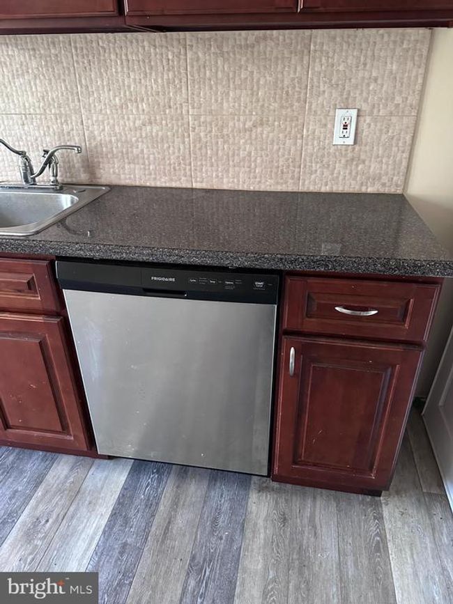 7000 Forrest Ave, Condo with 2 bedrooms, 1 bathrooms and null parking in PHILADELPHIA PA | Image 12