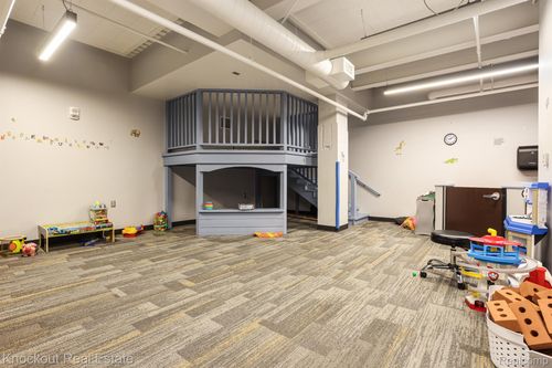 ste-0a-203 S Washington Ave, Saginaw, MI, 48607-1208 | Card Image