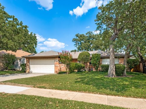 2728 Meadow Grn, Bedford, TX, 76021-4926 | Card Image