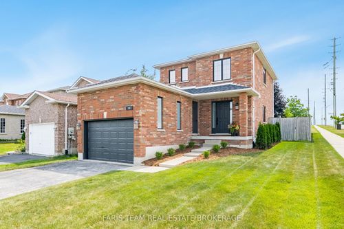 40 Brown Wood Dr, Barrie, ON, L4M6N5 | Card Image