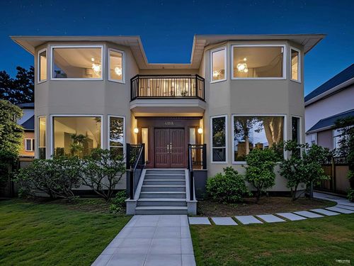 4118 W 13th Ave, Vancouver, BC, V6R2T6 | Card Image