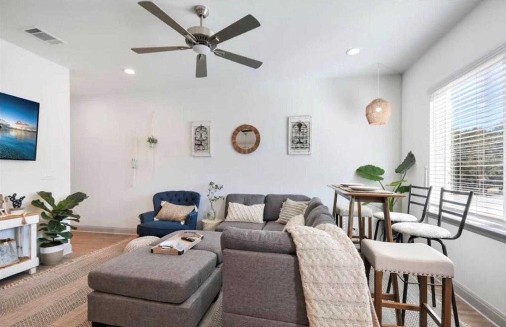 Residential Lease in Point Venture 4